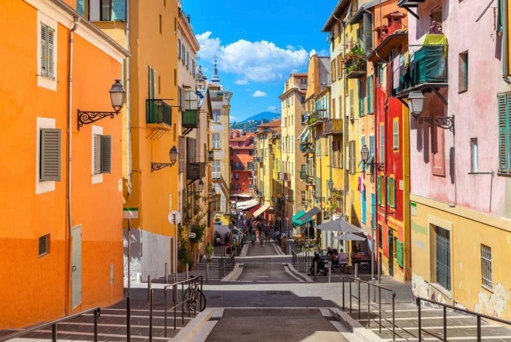 Studio A Louer Au Coeur Du Carre Dor A Nice, Rue Dalpozzo A 150 Metres Des Plages Exterior foto