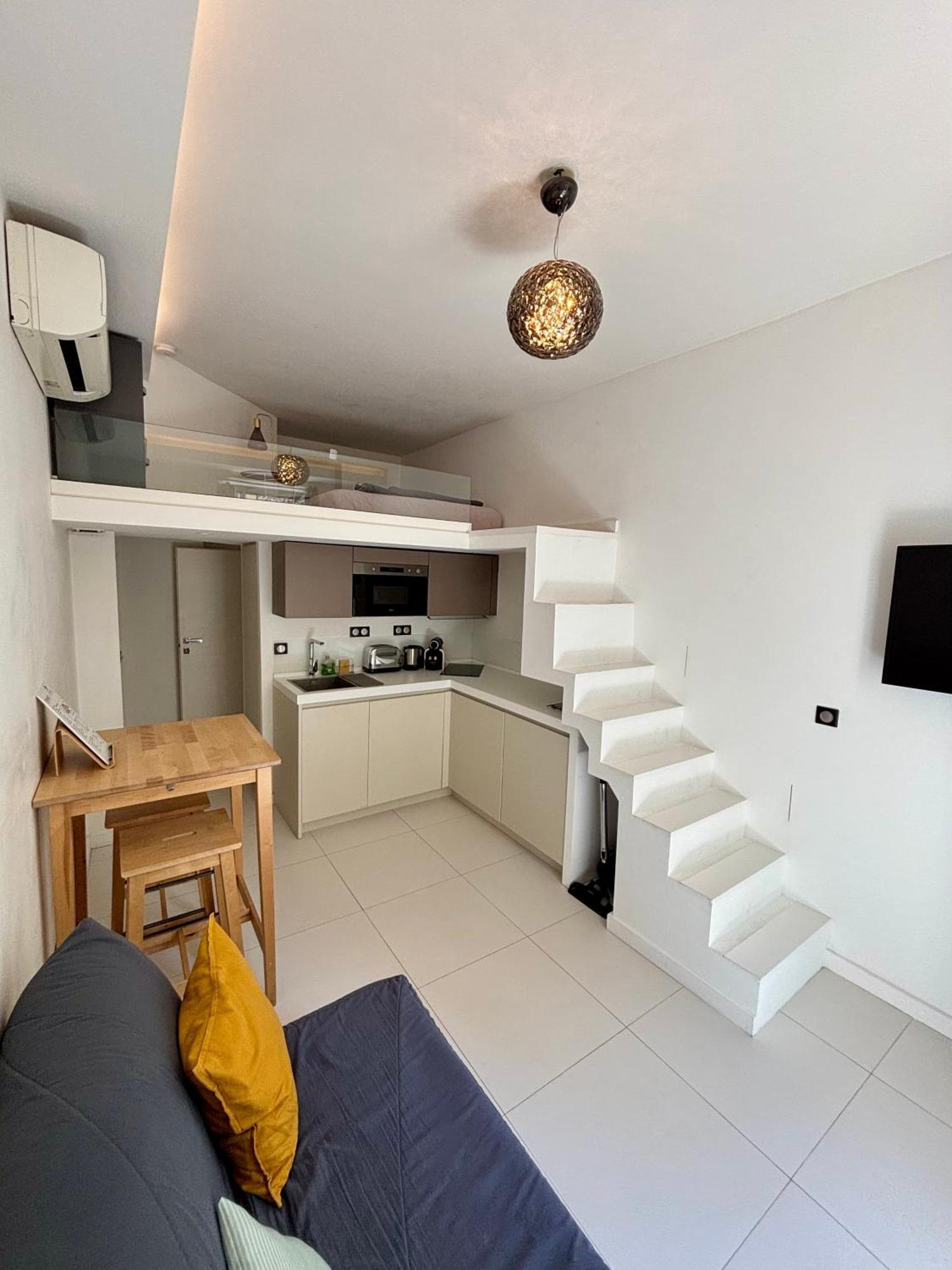Studio A Louer Au Coeur Du Carre Dor A Nice, Rue Dalpozzo A 150 Metres Des Plages Exterior foto
